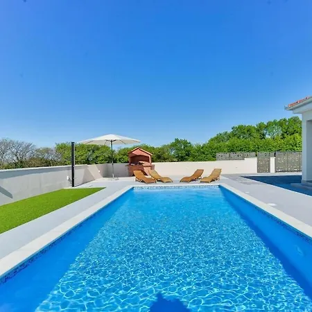Holiday House Casia With Pool Murvica (Policnik)